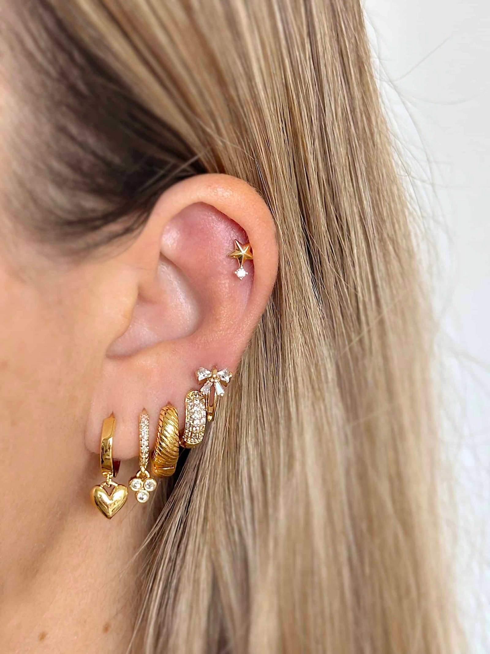 Argolla Lazo Circon Gold - Imagen 2